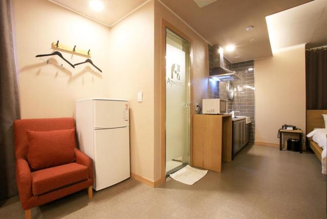 A7 Hotel Suwon Exteriör bild